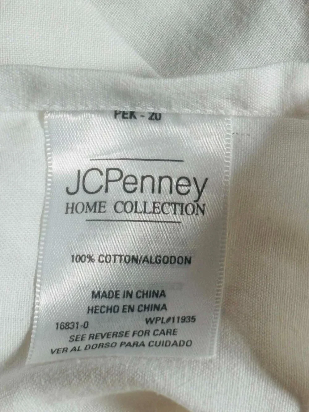 Set Of 2) 10x15 White JcPenney Cotton eyelet Pillows/cases